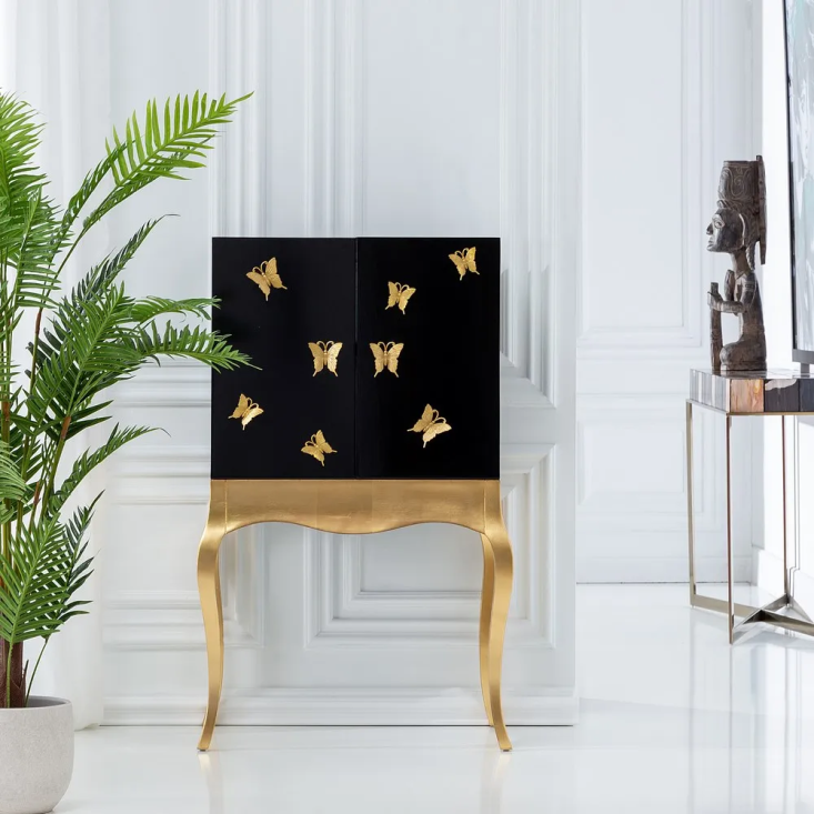 Esprit d'autrefois boutique de décoration à Orléans, vous propose leCabinet noir et doré papillon DENZZO